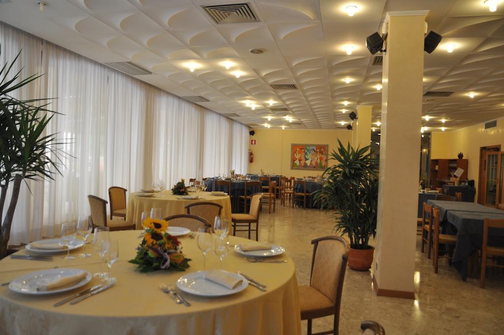 Hotel Terme Di San Vittore Genga  Eksteriør billede