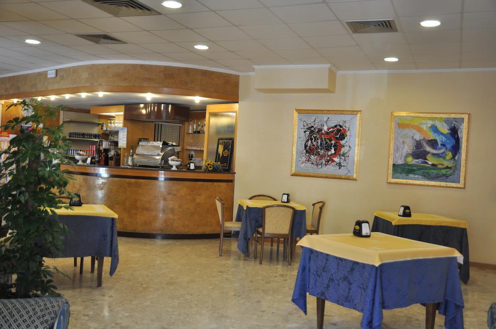 Hotel Terme Di San Vittore Genga  Eksteriør billede