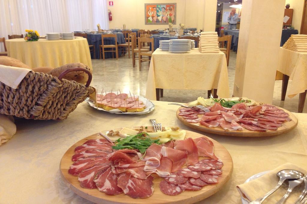 Hotel Terme Di San Vittore Genga  Eksteriør billede