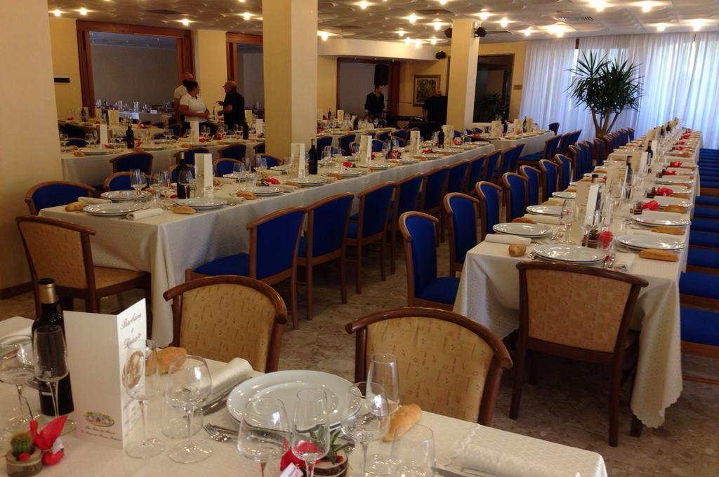 Hotel Terme Di San Vittore Genga  Eksteriør billede