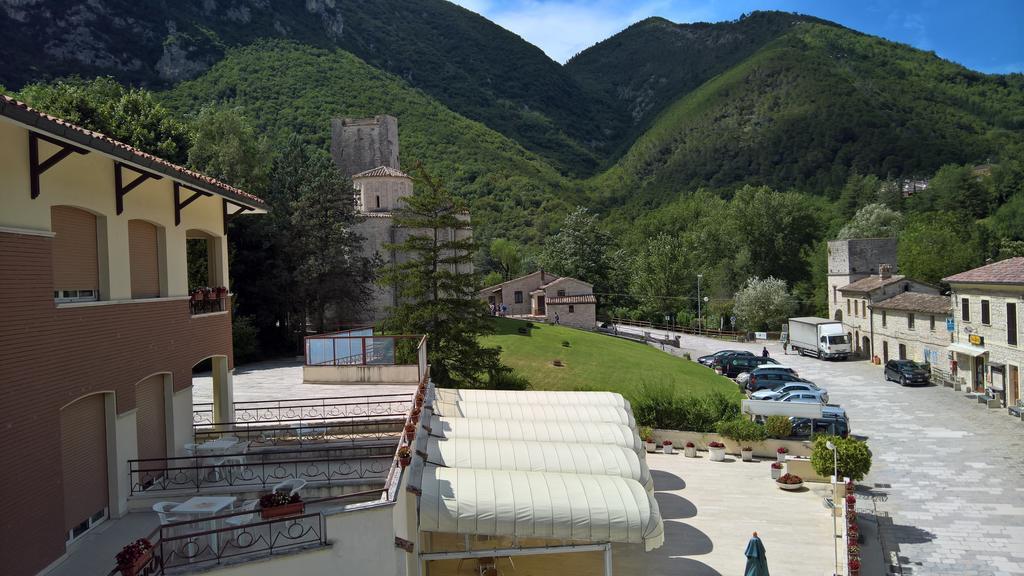 Hotel Terme Di San Vittore Genga  Eksteriør billede