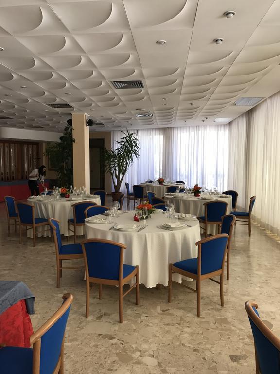 Hotel Terme Di San Vittore Genga  Eksteriør billede
